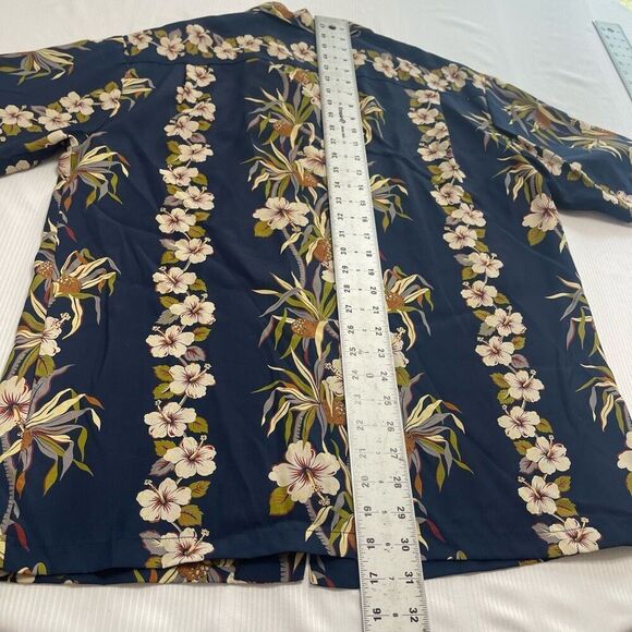 Iolani Hawaii VTG Short Sleeve Button Up Shirt Size Small - Picture 6 of 6